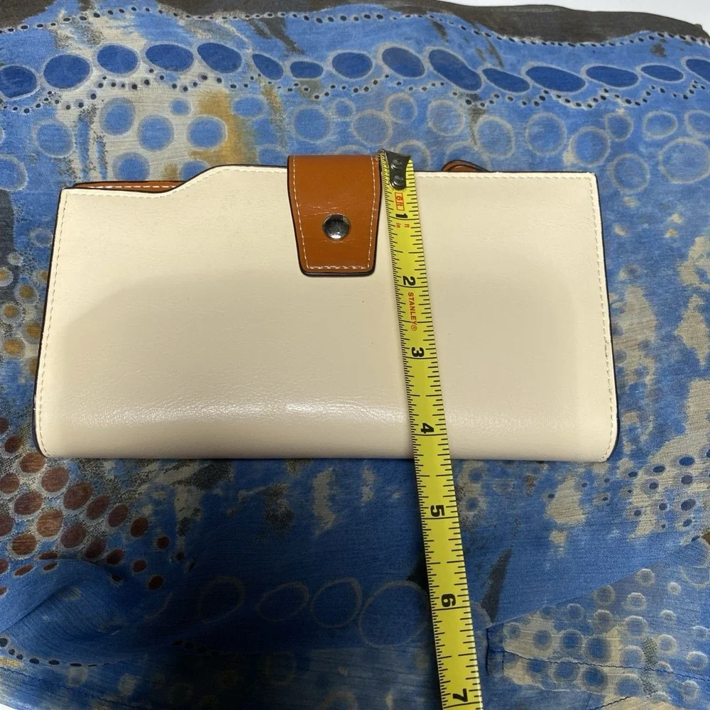 Large 20 Card Slot Bostanten Womens Wallet Leather Ivory Tan